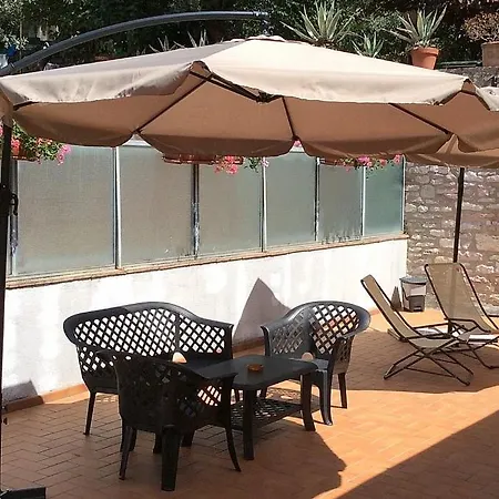 In Sleeps 4