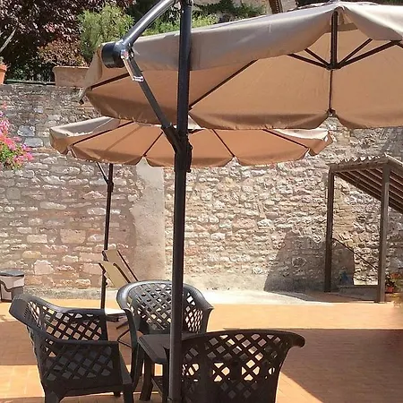 In Sleeps 4 *