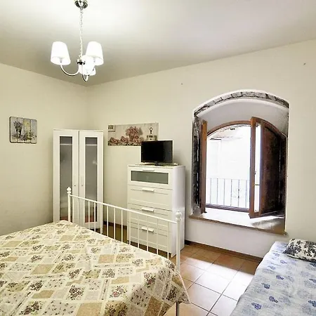 In Sleeps 4