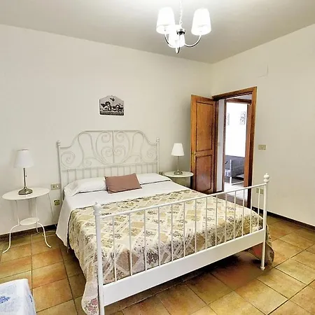 In Sleeps 4