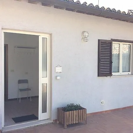 In Sleeps 4 Апартаменты Ассизи