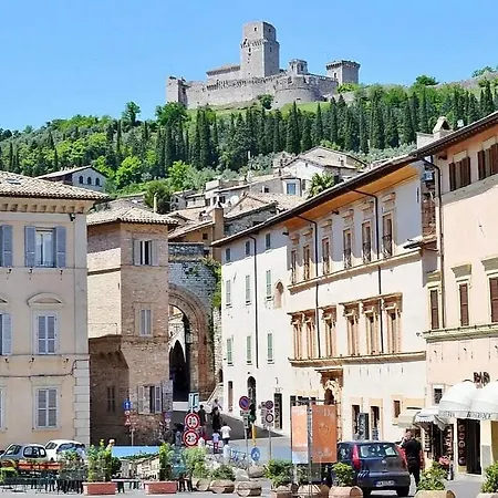In Sleeps 4 * Assise